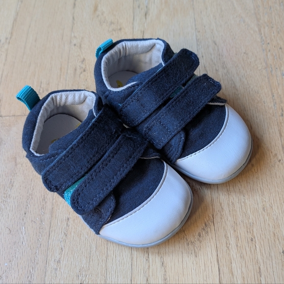Ten Little Navy First Walker Sneakers - 4.5 - Picture 1 of 6